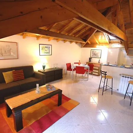 Mansarda Corso Inglesi Apartment